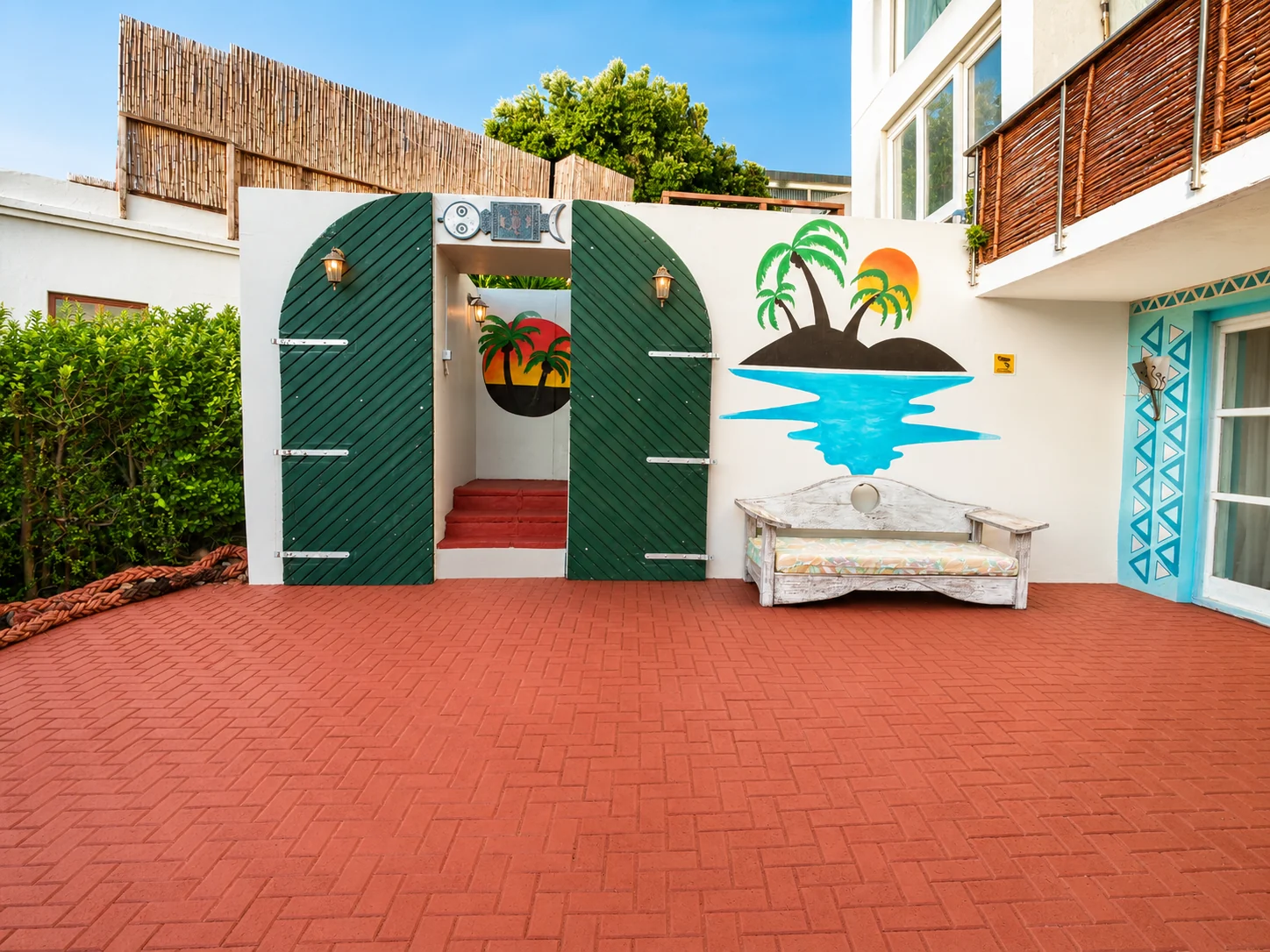 VistaBlu entrance and artwork by Only Mpofu