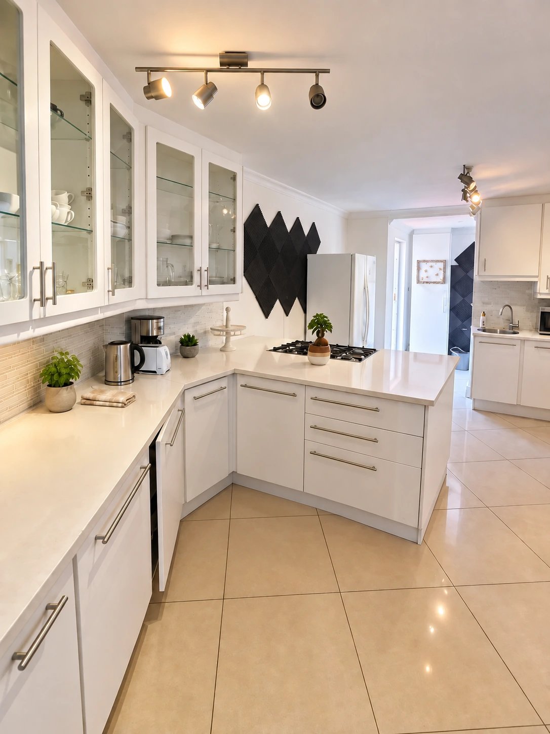 VistaBlu communal kitchen with worktops and appliances